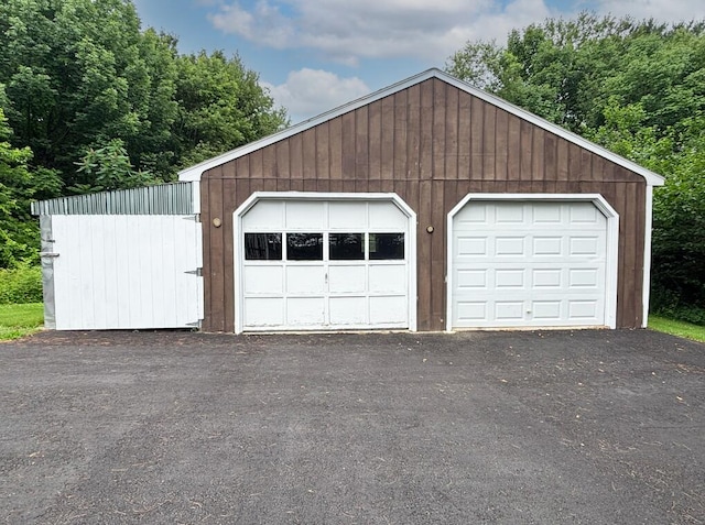 584 Pleasant St, Lewiston, ME 04240 - photo 49