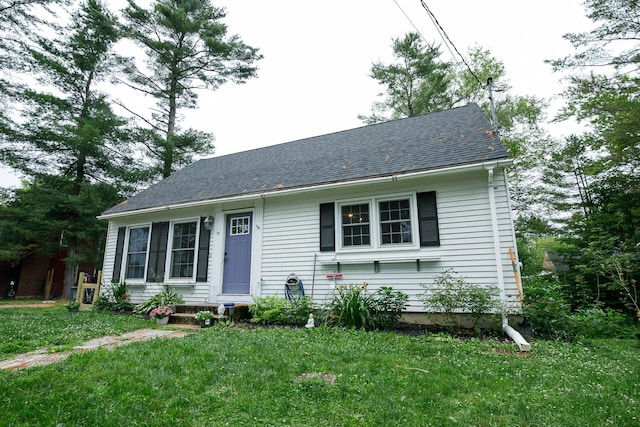 17 Duncan Rd, Augusta, ME 04330 - bungalow-style home with roof with shingles and a front yard