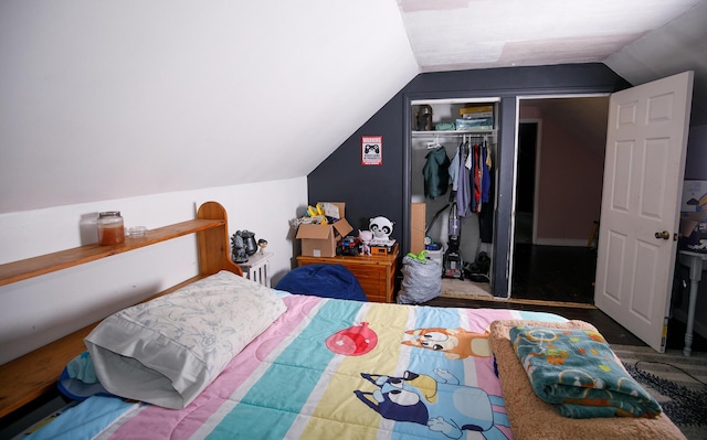 17 Duncan Rd, Augusta, ME 04330 - bedroom with vaulted ceiling and a closet
