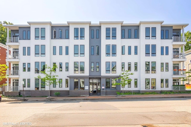 104 Grant St Unit 403, Portland, ME 04101 - photo 1
