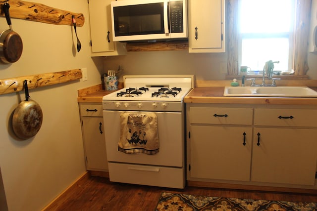 178 Siberia Rd, Stacyville, ME 04777 - photo 3