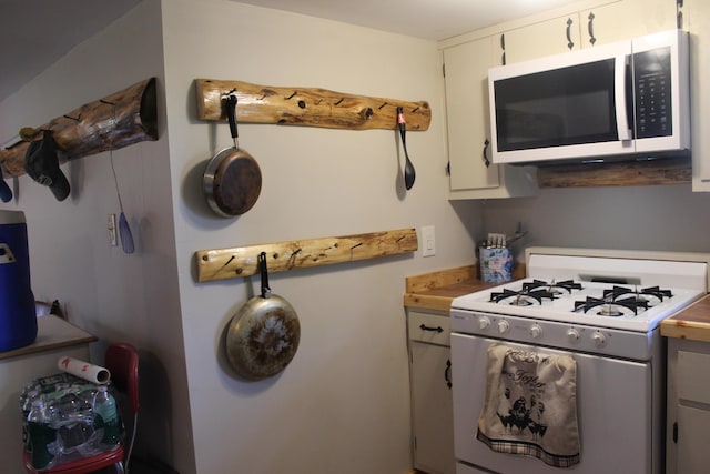 178 Siberia Rd, Stacyville, ME 04777 - photo 7