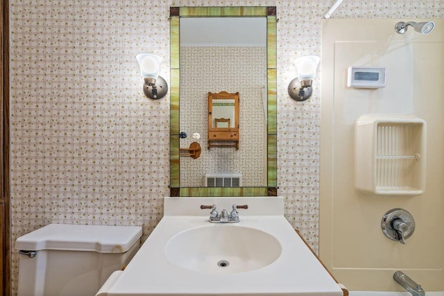 315 E Ave, Lewiston, ME 04240 - photo 26