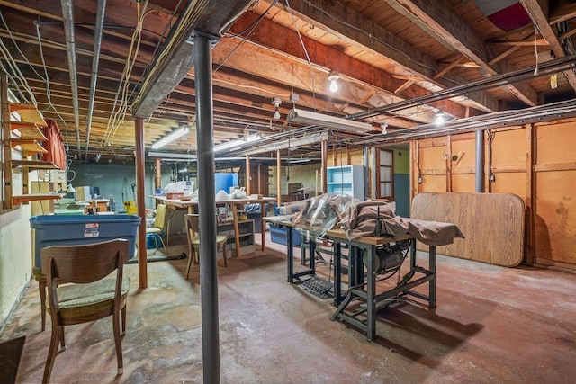 315 E Ave, Lewiston, ME 04240 - photo 44