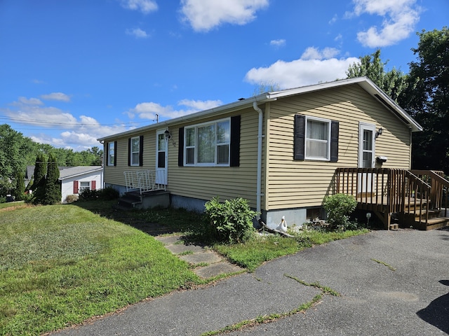 381 Birch St, Bangor, ME 04401 - view of front of house featuring a front yard