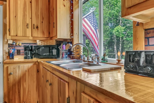 5 Pine Ln, Dallas Plt, ME 04970 - photo 10
