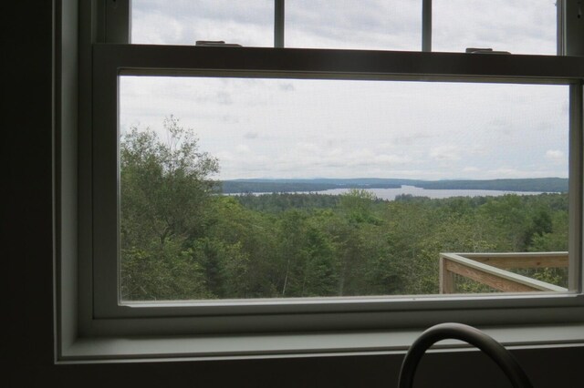 14 Old County Way, Ellsworth, ME 04605