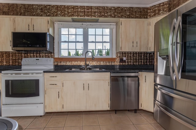 166 22nd Ave, Madawaska, ME 04756 - photo 15