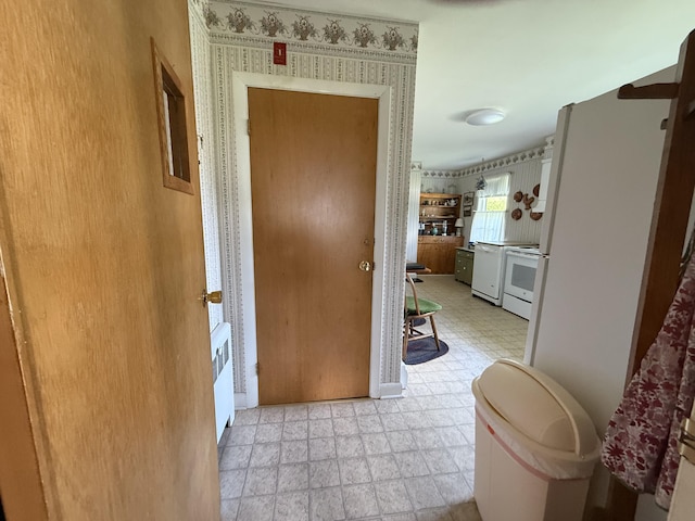 29 Birchwood Blvd, Brewer, ME 04412 - view of corridor