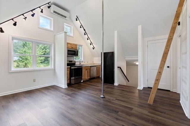 216 Middle Rd, Falmouth, ME 04105 - photo 38