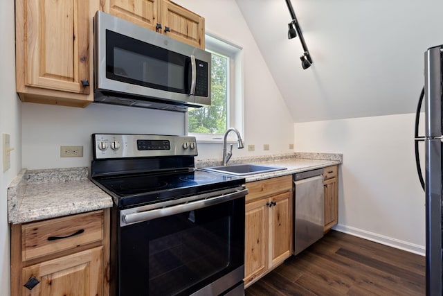216 Middle Rd, Falmouth, ME 04105 - photo 41