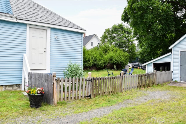 26 Elm St, Old Town, ME 04468 - view of yard featuring an outbuilding