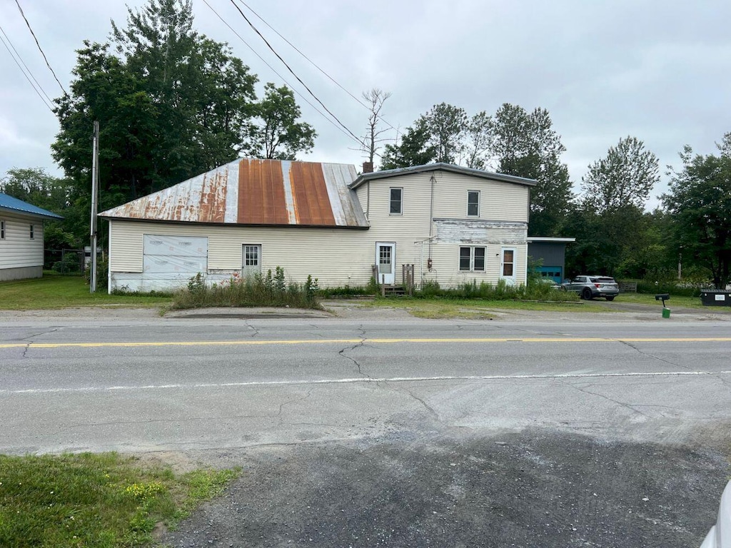 419 Main St, Madison, ME 04950 - photo 1