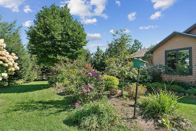 723 Pond Rd, Sidney, ME 04330