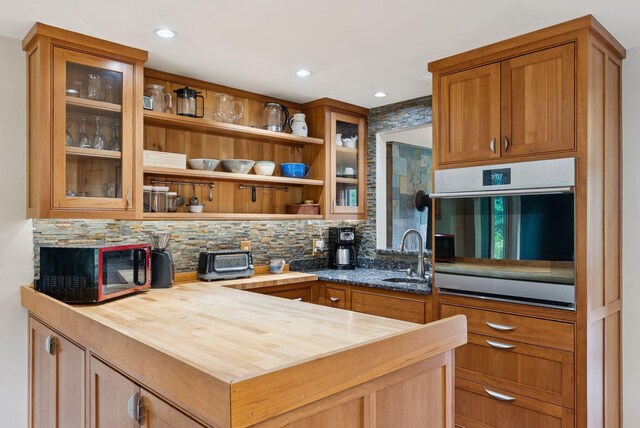 723 Pond Rd, Sidney, ME 04330