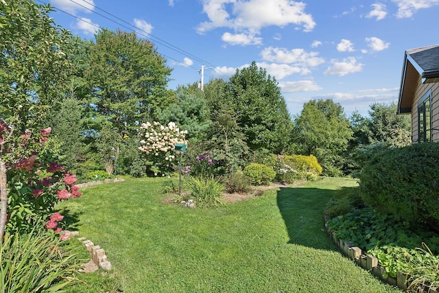 723 Pond Rd, Sidney, ME 04330