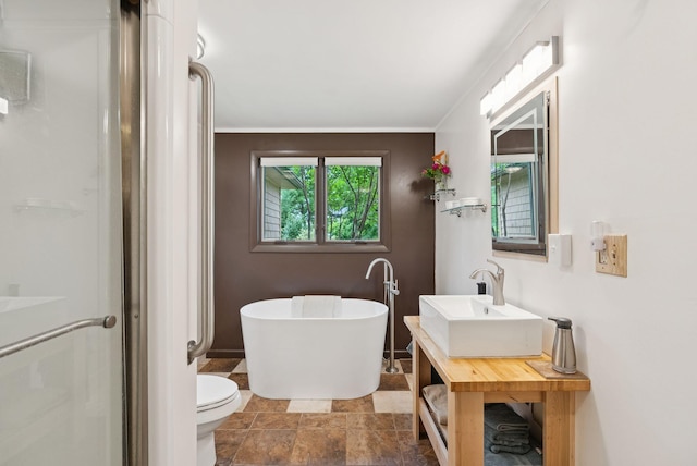723 Pond Rd, Sidney, ME 04330