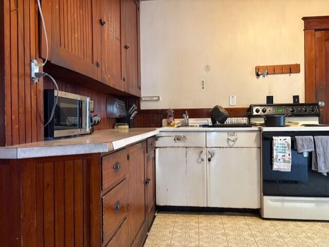 26 Webster Ave N, Bangor, ME 04401 - photo 11