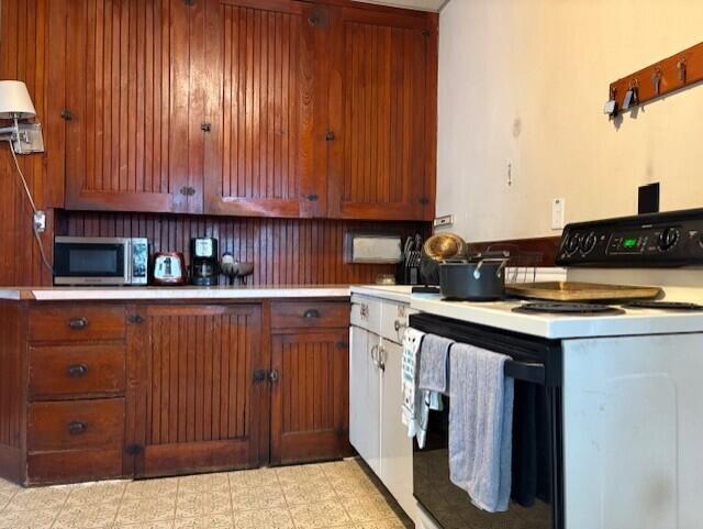 26 Webster Ave N, Bangor, ME 04401 - photo 12
