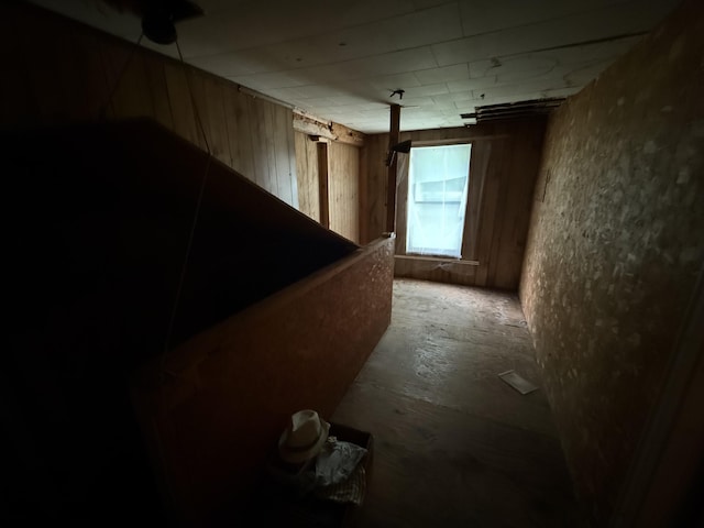 489 Lovejoy Pond Rd, Fayette, ME 04349 - view of corridor
