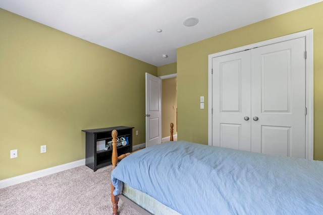 38 Harvest Hill Ln Unit 38, Auburn, ME 04210 - carpeted bedroom featuring baseboards and a closet