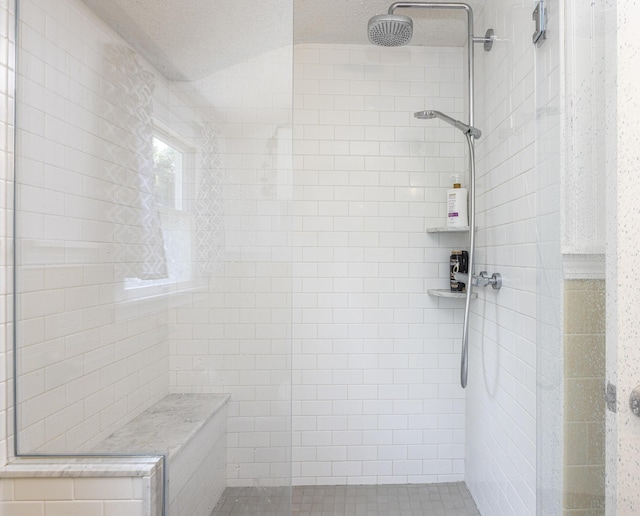 14 Bailey Ln, Brunswick, ME 04011 - bathroom with tiled shower