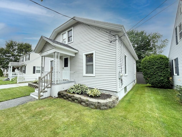 6 Shirley Ave, Lewiston, ME 04240 - bungalow-style house with a front yard