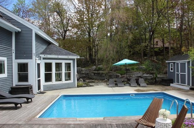 424 Winthrop St, Hallowell, ME 04347 - photo 38