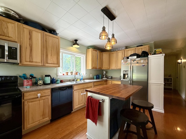 111 Washington St, Baileyville, ME 04694 - photo 14