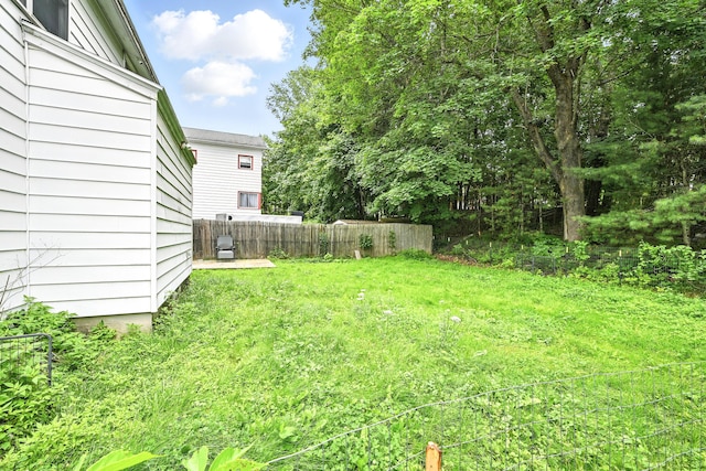 3 Gedney St, Augusta, ME 04330 - view of yard
