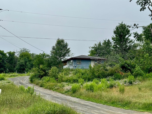 697 Range Rd, Dover-Foxcroft, ME 04426