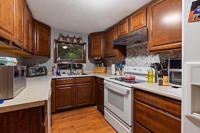 1 Russell St, Readfield, ME 04355 - photo 10