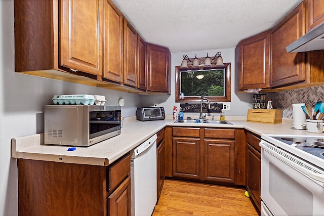 1 Russell St, Readfield, ME 04355 - photo 11