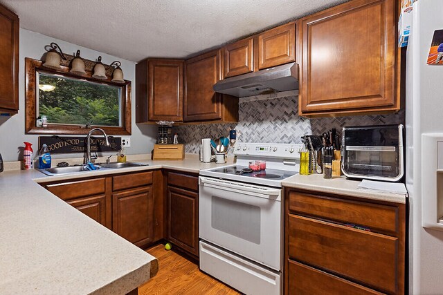 1 Russell St, Readfield, ME 04355 - photo 12