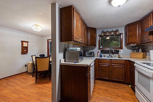 1 Russell St, Readfield, ME 04355 - photo 15