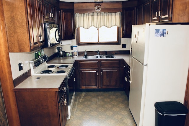 186 Hawes Ln, Union, ME 04862 - photo 16