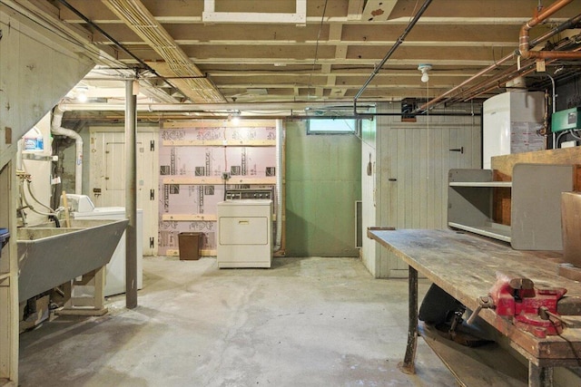 49 Bardwell St, Lewiston, ME 04240 - basement featuring washer / clothes dryer