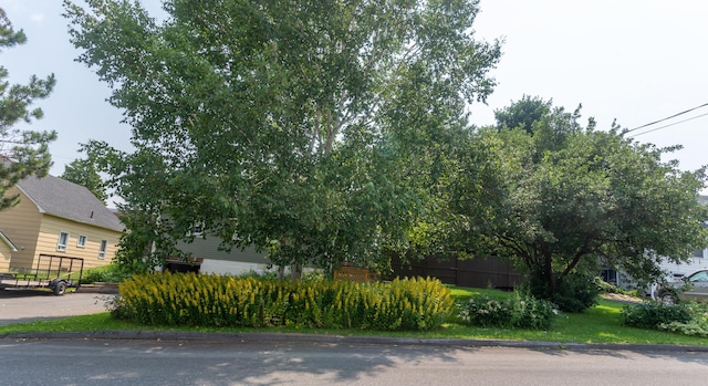 128 Pleasant Ave, Madawaska, ME 04756 - photo 9
