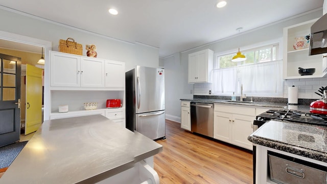 25 Pine St, Waldoboro, ME 04572 - photo 16