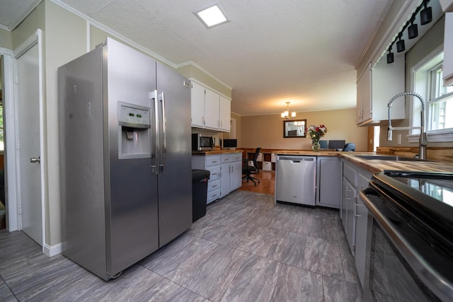 653 Moosehead Trl, Newport, ME 04953 - photo 9