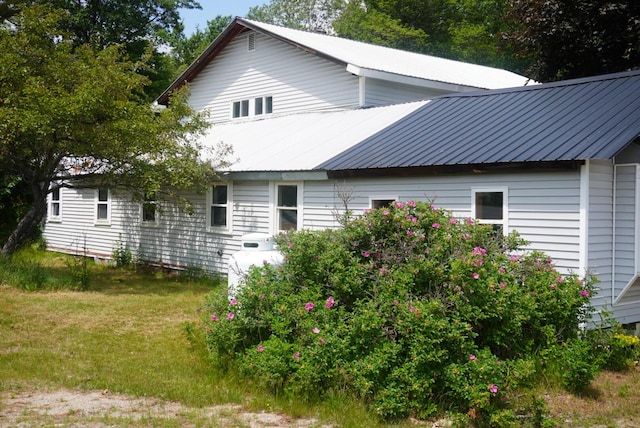 1047 Valley Rd, Waterford, ME 04088 - photo 1