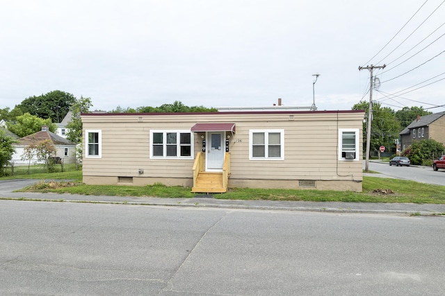 126 Spring St, Lewiston, ME 04240 - photo 2