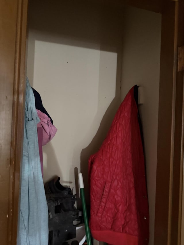 343 Pine St, Lewiston, ME 04240 - photo 80
