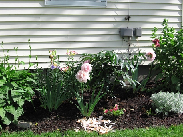 106-108 River St, Dover-Foxcroft, ME 04426 - photo 4