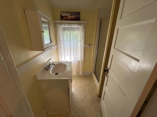 106-108 River St, Dover-Foxcroft, ME 04426 - photo 16