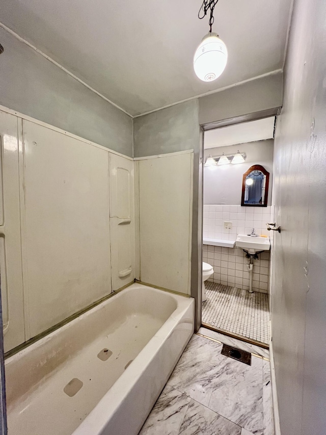 246 Lincoln St, Lewiston, ME 04240 - photo 31
