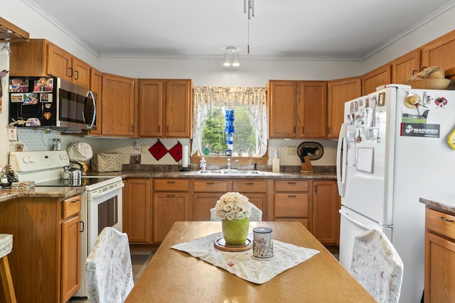 44 Spaulding Rd, Eustis, ME 04982 - photo 4