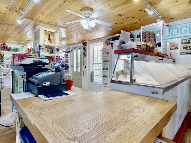 62 W Main St, Vinalhaven, ME 04863 - photo 13