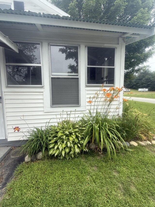 133 E Oxford Rd, Minot, ME 04258 - photo 15