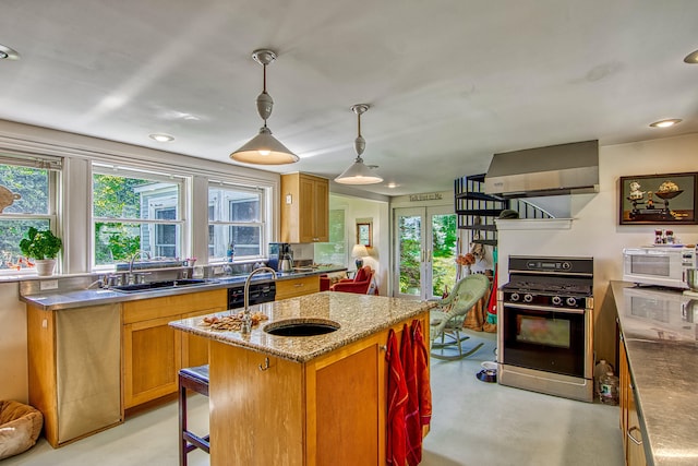 2 Twin Oaks Ln, Sedgwick, ME 04676 - photo 3